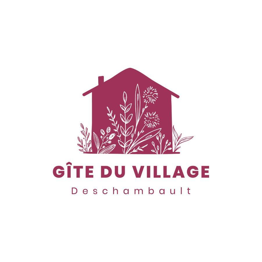 Gite Du Village - Deschambault エクステリア 写真